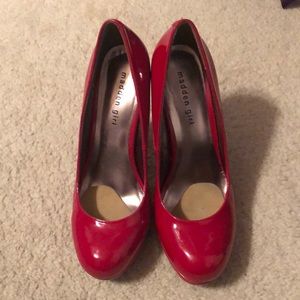 Madden girl candy apple red pumps